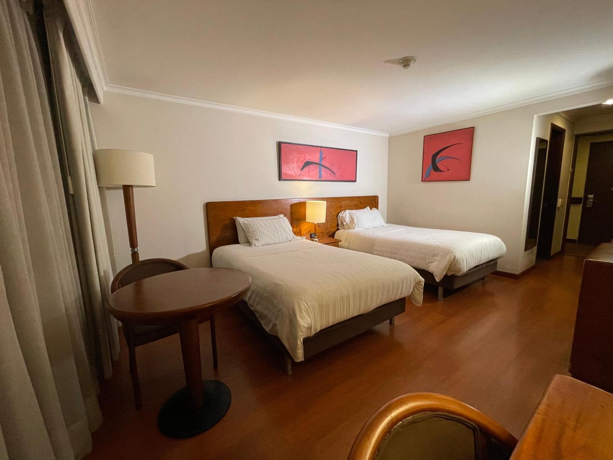 Corferias Ilar Coliving & Embajada Americana Hotel *